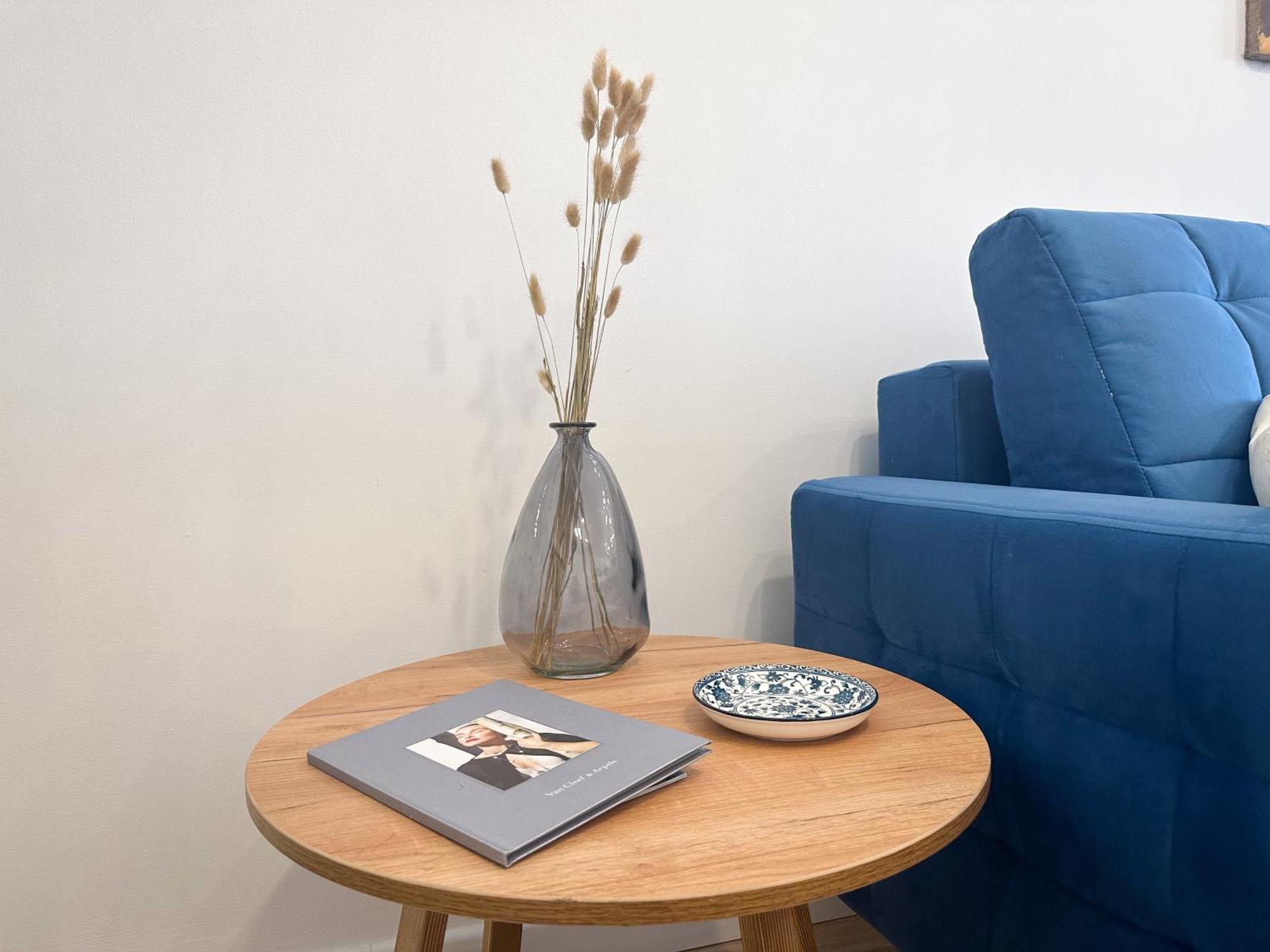 Adt Apartments Алма Ата Стая снимка