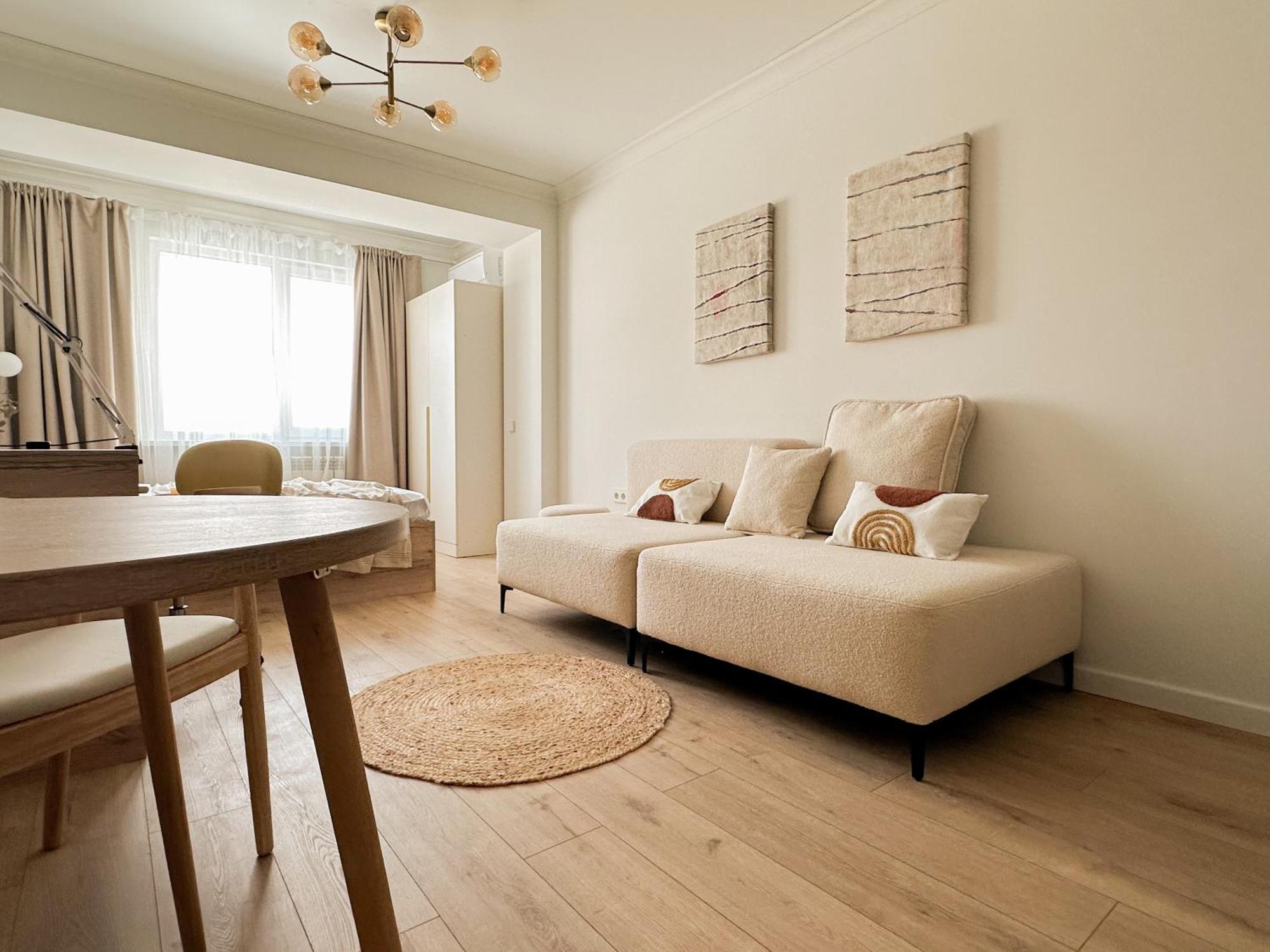 Adt Apartments Алма Ата Стая снимка